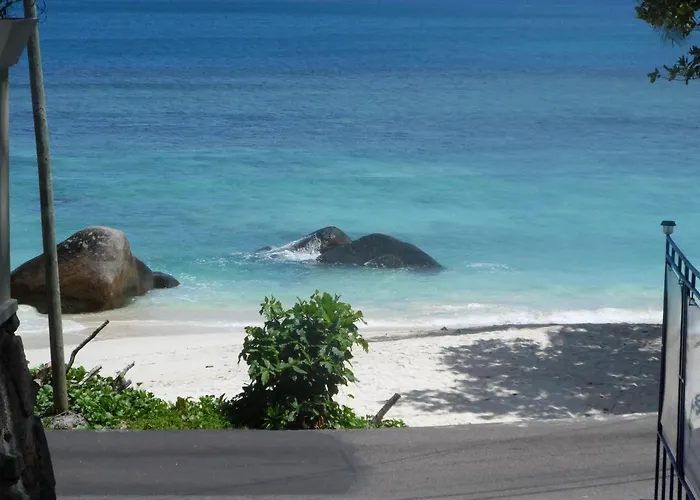 Anse Norwa Self Catering * Beau Vallon (Mahe)