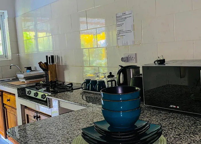 Anse Norwa Self Catering Lägenhet *