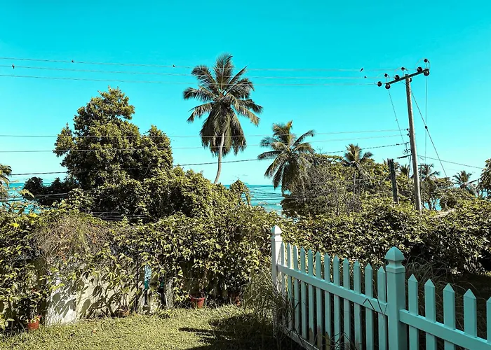 Anse Norwa Self Catering